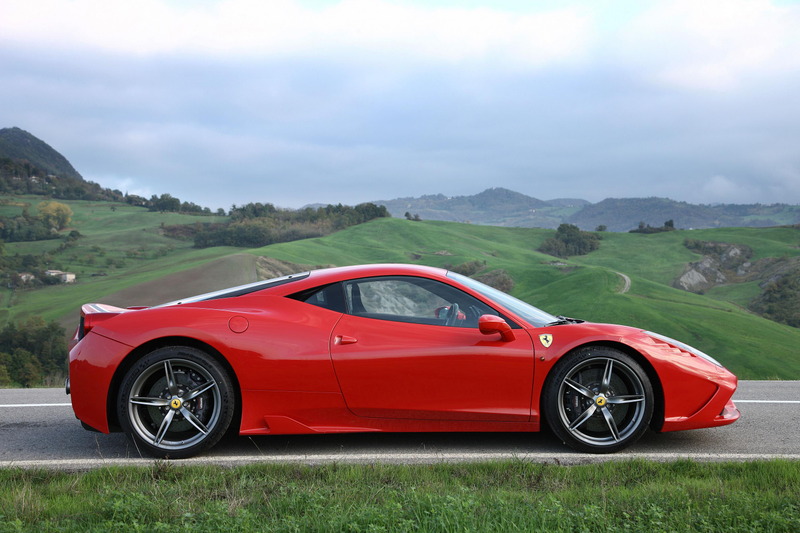 Illustration for article titled Ferrari 458 Speciale And SRT Viper TA: The Wallpapers